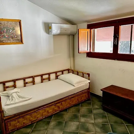 Summertime Walking Distance From The Sea With Garden Villa *