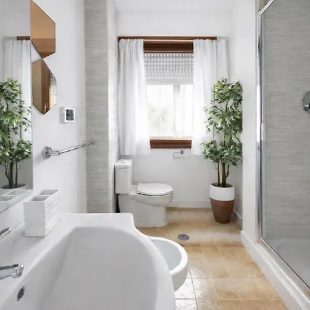 Villa Summertime Walking Distance From The Sea With Garden