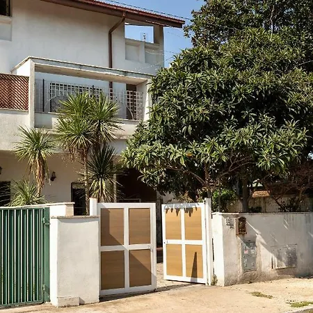 Summertime Walking Distance From The Sea With Garden Villa Fregenae